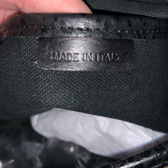 Now $120 PRICE DROP Burberry Haymarket - Picture 13 of 14